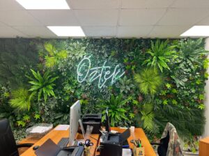 öztek etiket led neon tabela . Pleksi üzerine neon led reklamlar